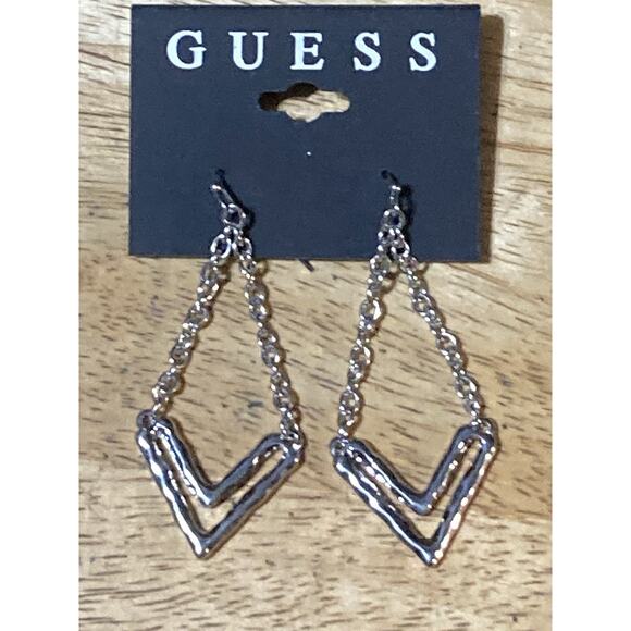 New Guess Silver Chain dangle earrings - Picture 1 of 2